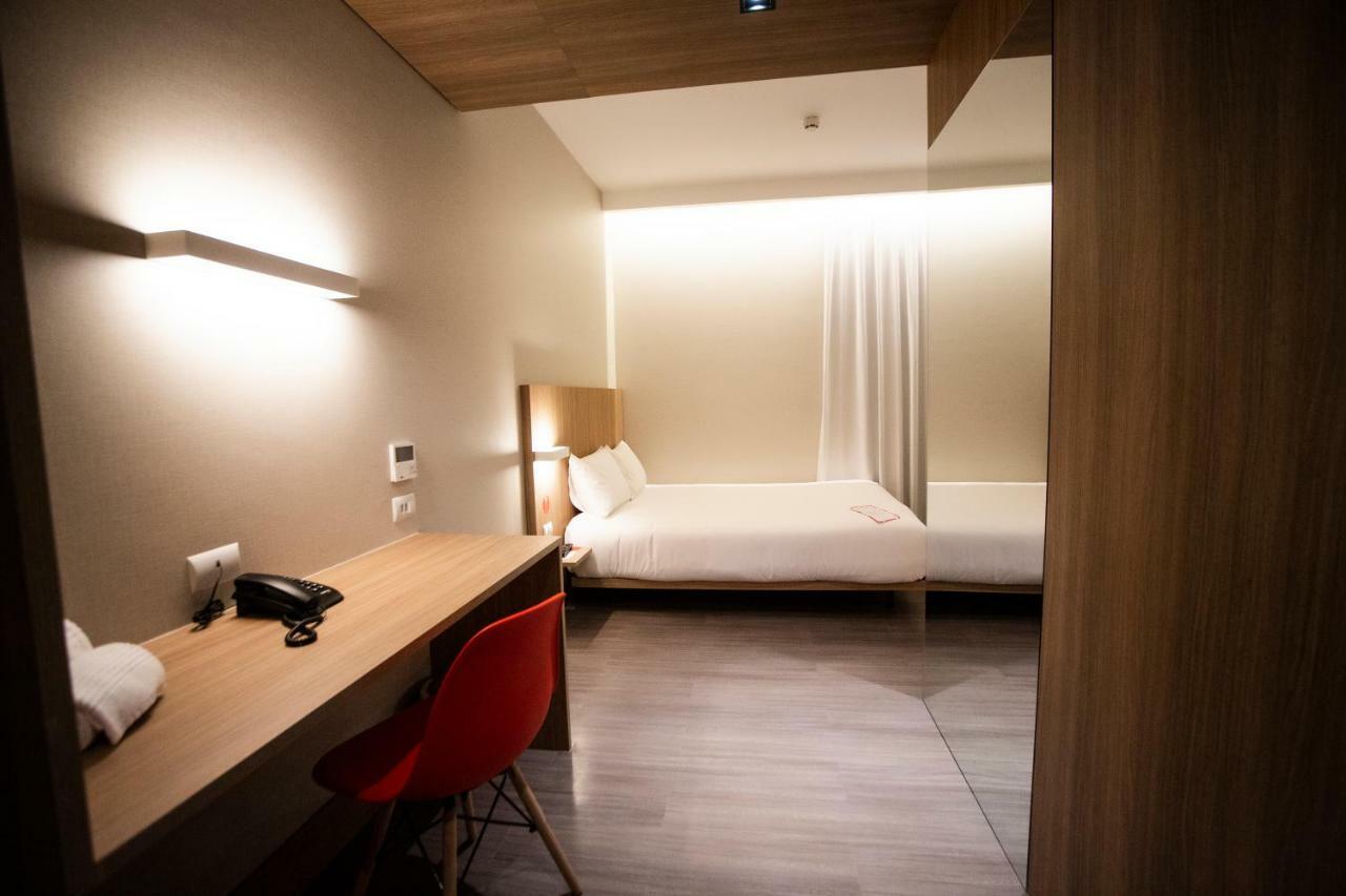 Hotel Moov Curitiba Dış mekan fotoğraf
